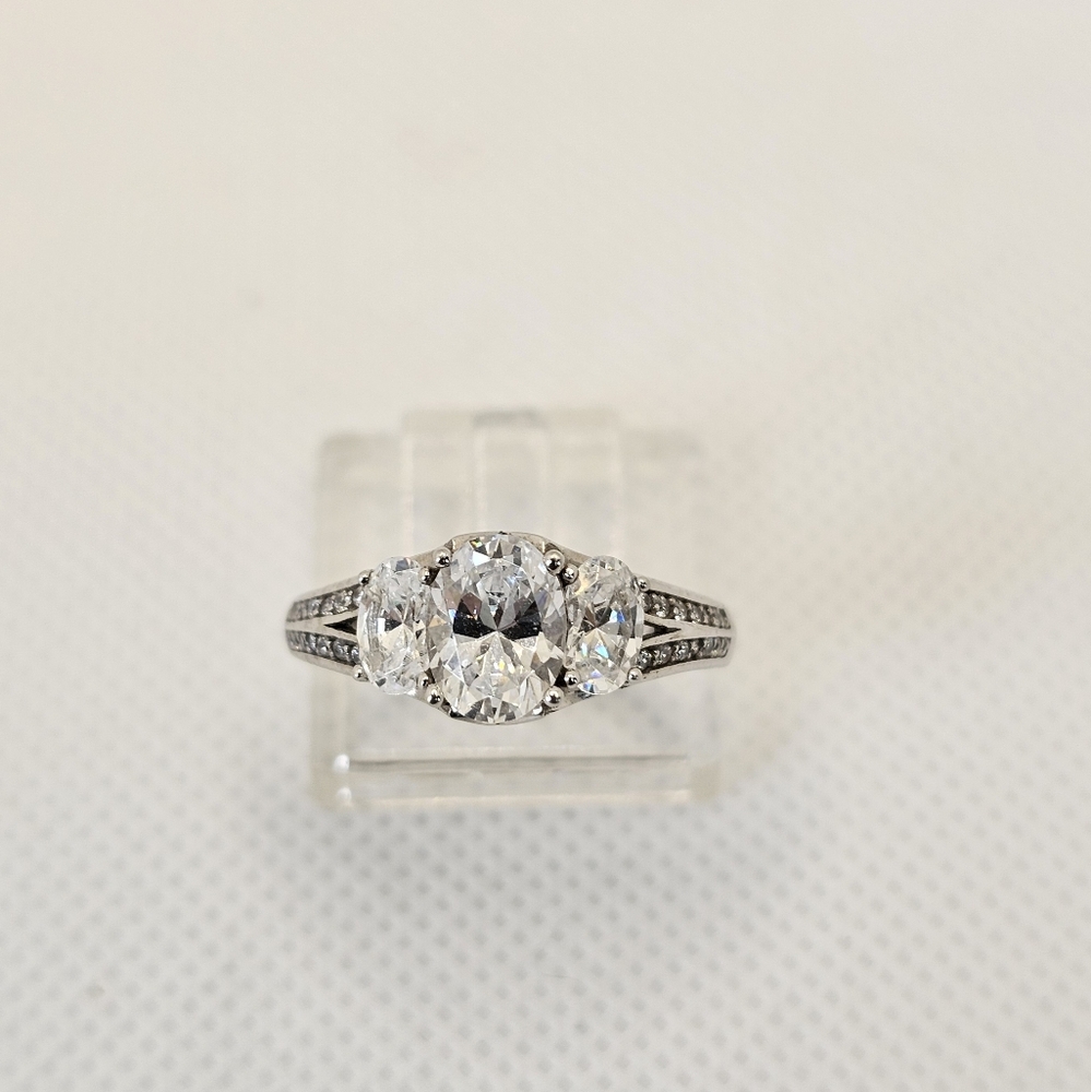 Sparkling Diamonique Epiphany Sterling Silver With Platinum Overlay Sz 7! - Picture 3 of 12